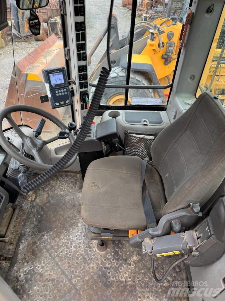 Volvo L 180 F Kolesni nakladalci