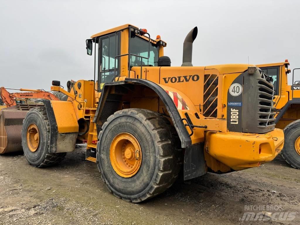 Volvo L 180 F Kolesni nakladalci