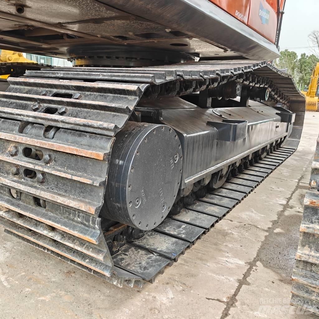 Doosan 225-9C Bagri goseničarji