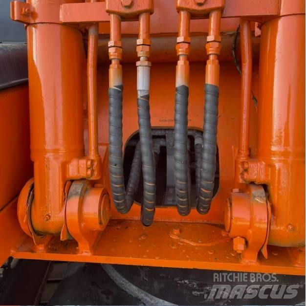 Hitachi ZX120 Bagri goseničarji