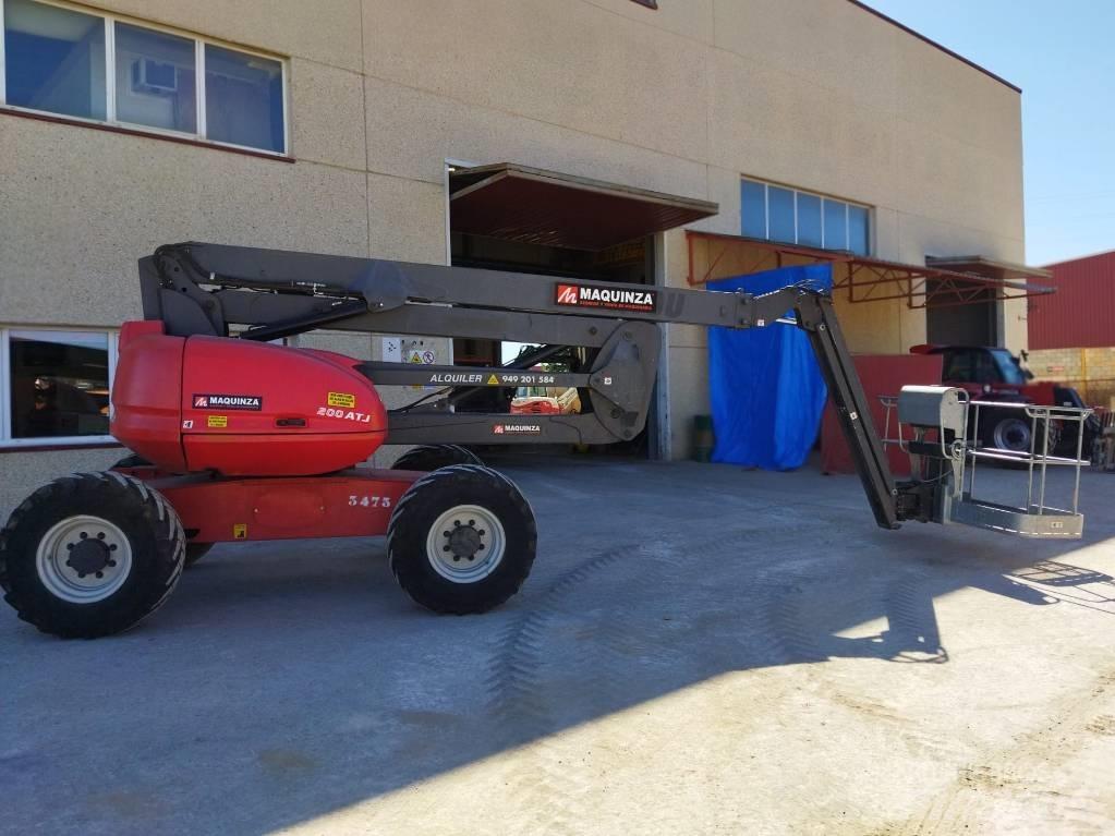 Manitou 200 ATJ Zglobne dvižne ploščadi