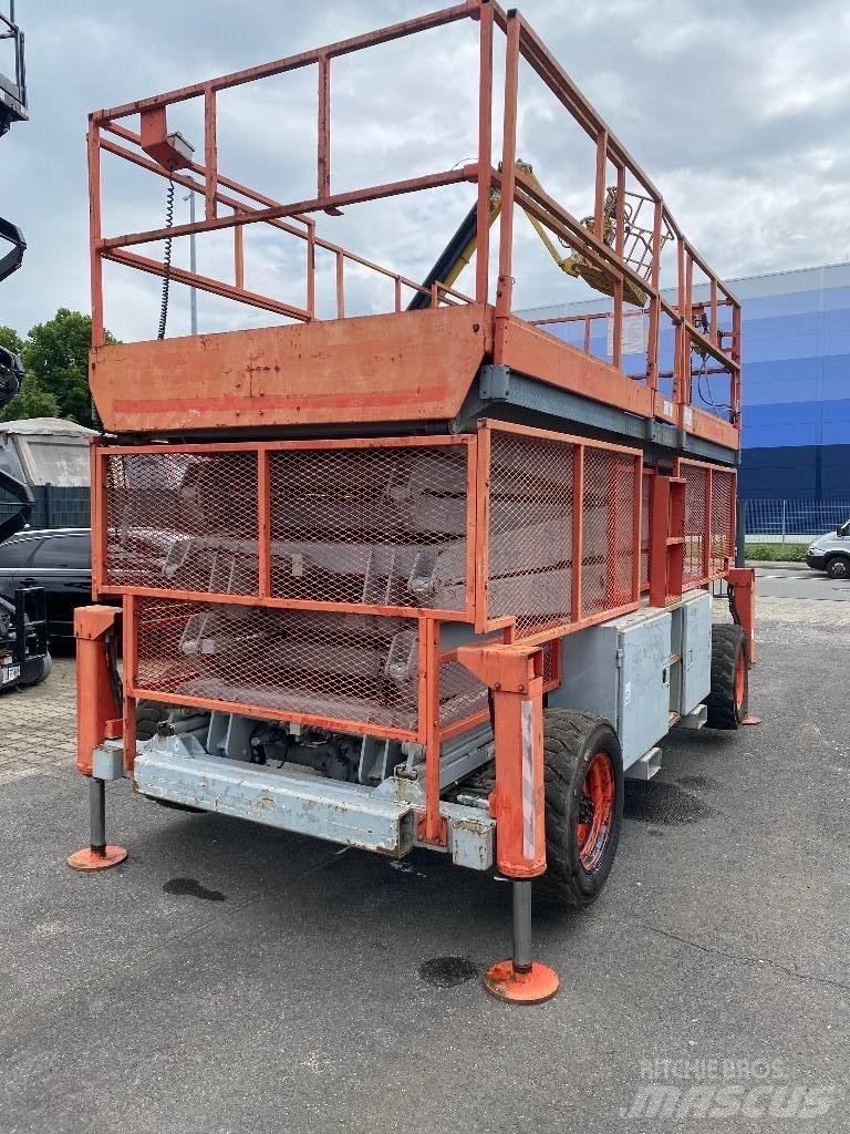 SkyJack SJ 9250 RT Škarjaste dvižne ploščadi