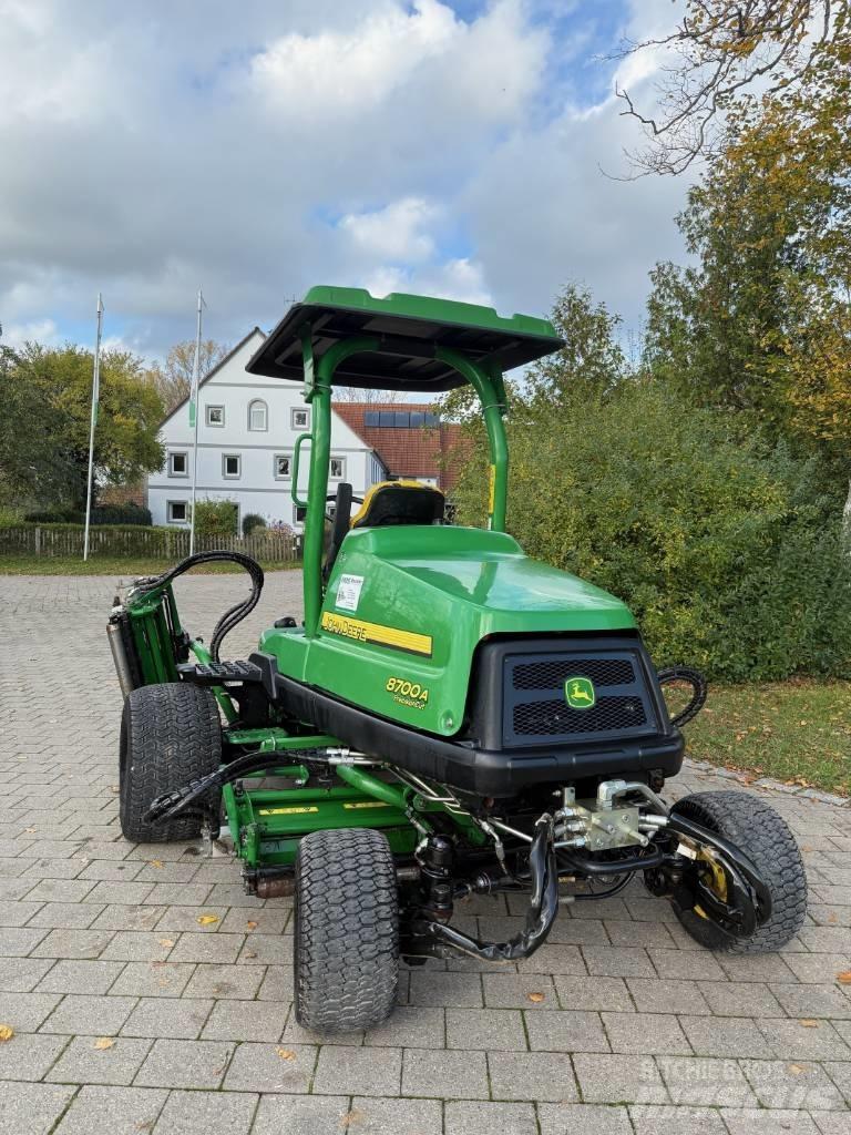 John Deere 8700 A Kosilnice za zunanji prostor