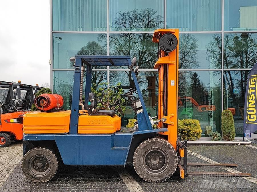 Toyota 02-5FG40 Plinski viličarji
