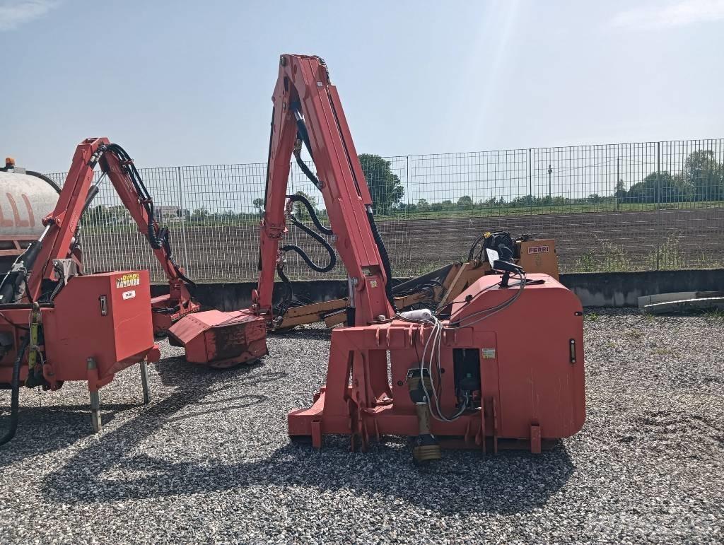 Maschio LARA 850 T Kombajni za krmo