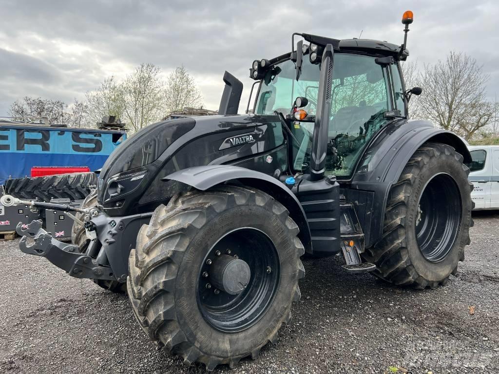 Valtra T 254 V Traktorji