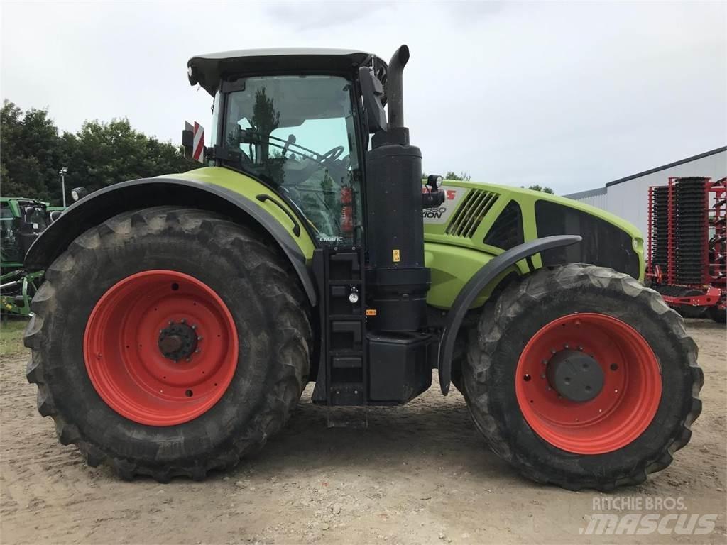 CLAAS Axion 950 Traktorji
