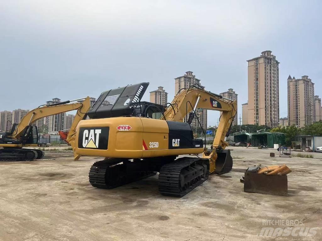 CAT 325D Bagri goseničarji