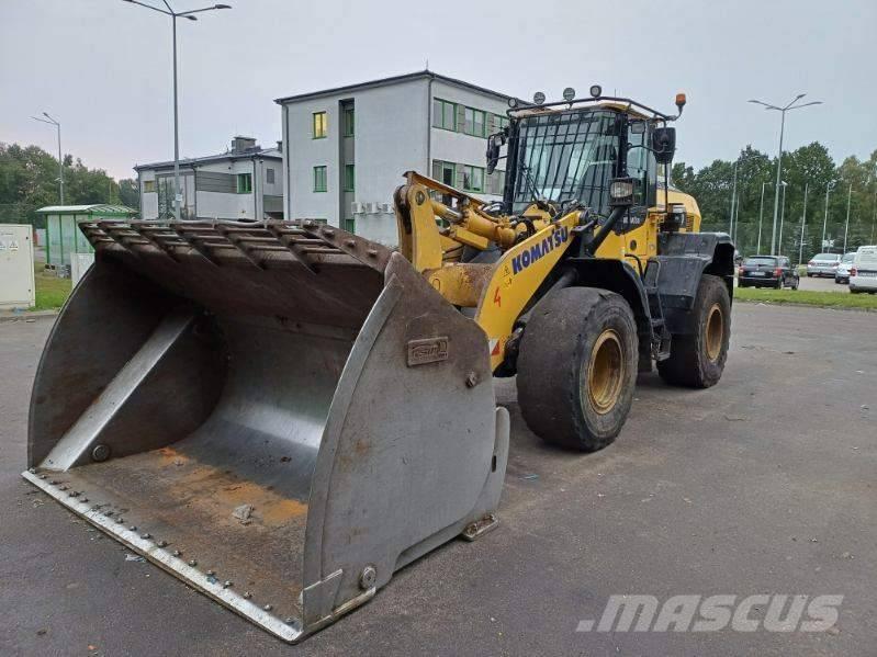 Komatsu WA 320-8 Kolesni nakladalci