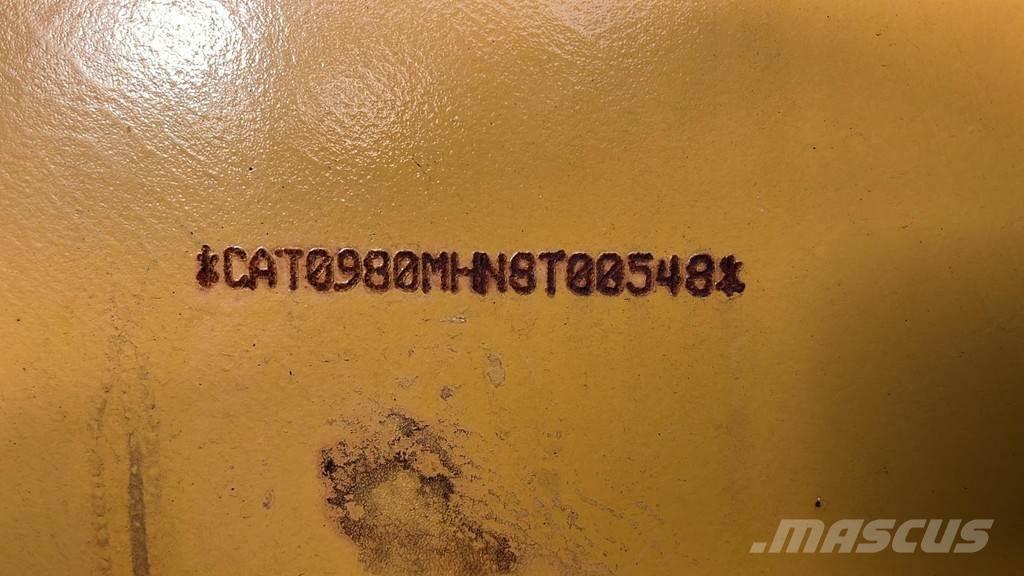 CAT 980M Kolesni nakladalci
