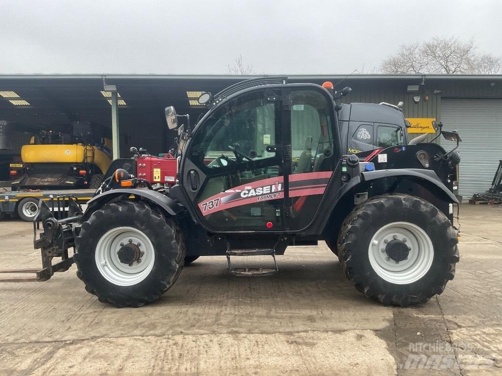 Case IH 737 Kmetijski teleskopski nakladalci