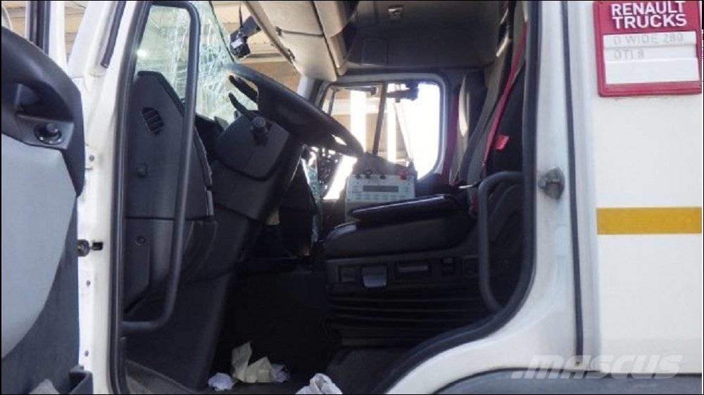 Renault D 210 Komunalni tovornjaki