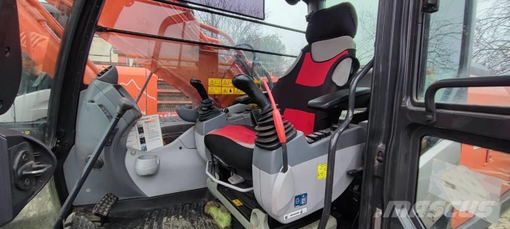 Hitachi ZX210LC-5 Bagri goseničarji