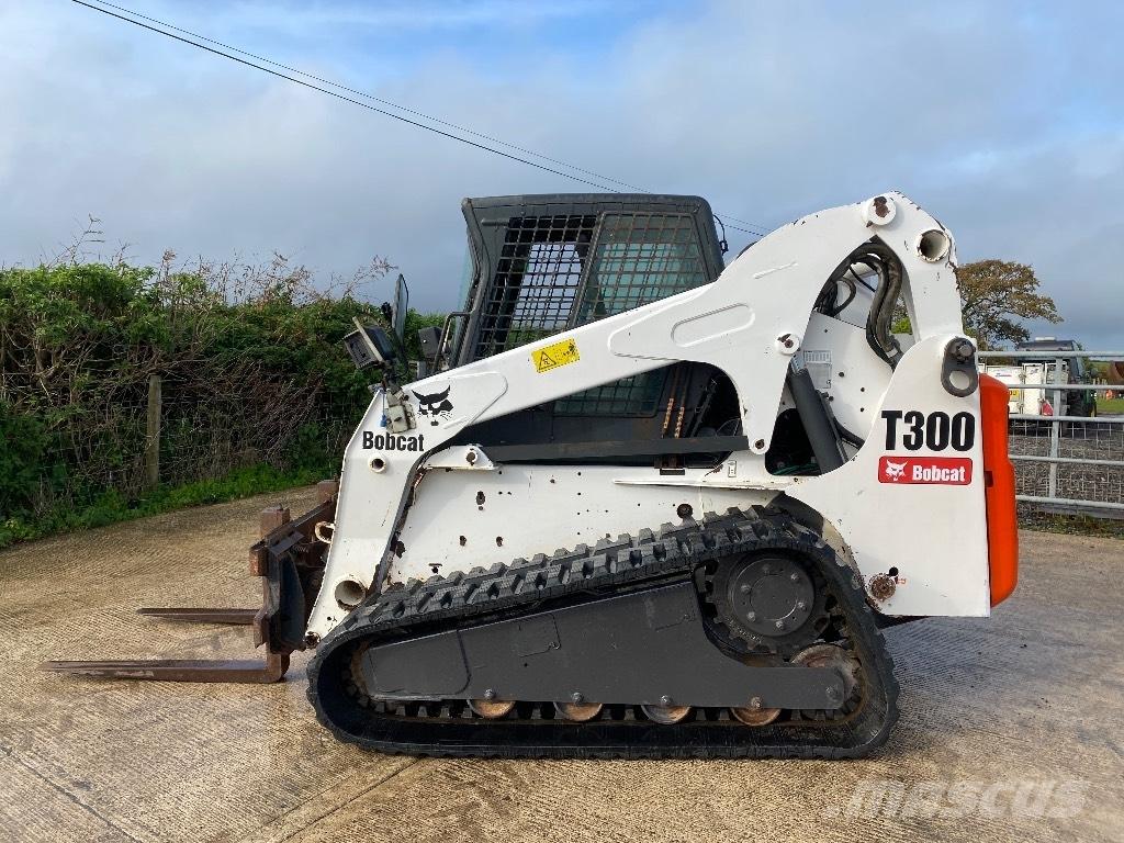 Bobcat T 300 Skid steer mini nakladalci