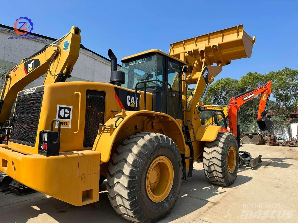 CAT 966 L Kolesni nakladalci