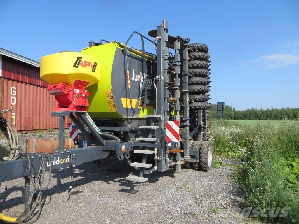 Junkkari W700 Kombinirane sejalnice