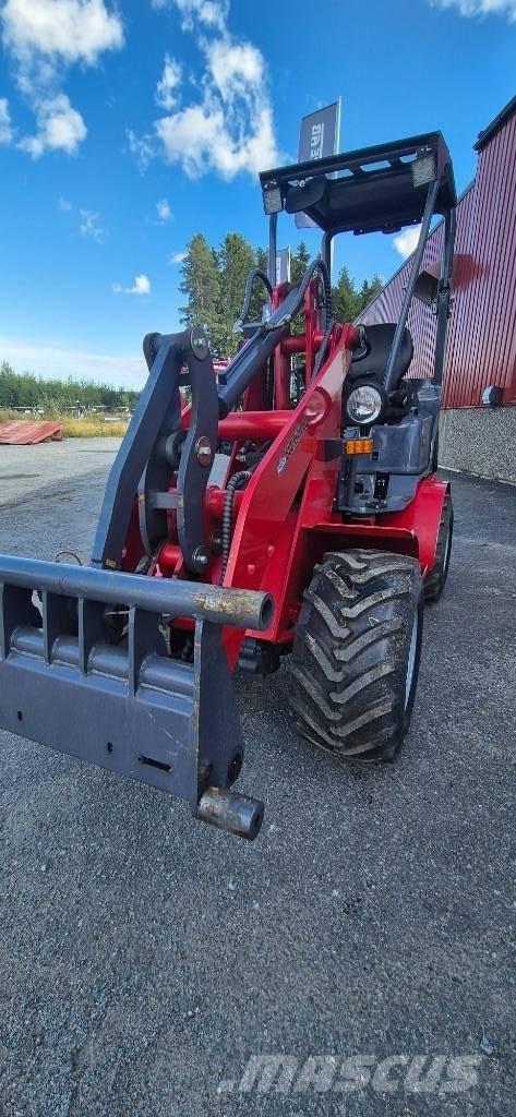 Flexitrac 1126 Večnamenski nakladalci