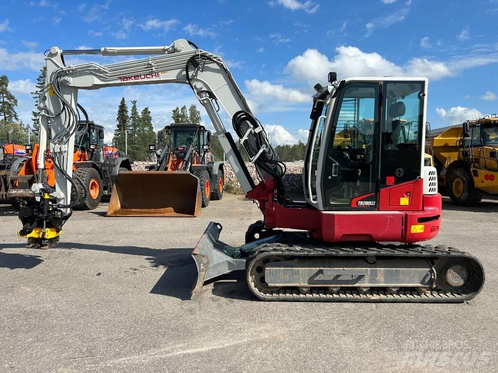 Takeuchi TB280FR Midi bagri 7t – 12t