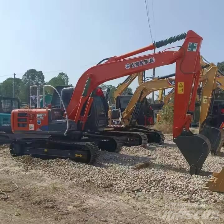 Hitachi ZX 120 Bagri goseničarji