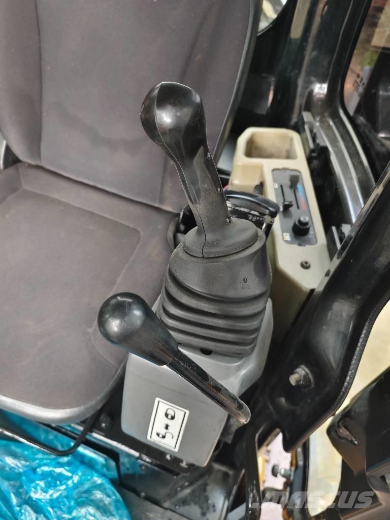 CAT 303.5E Mini bagri <7t