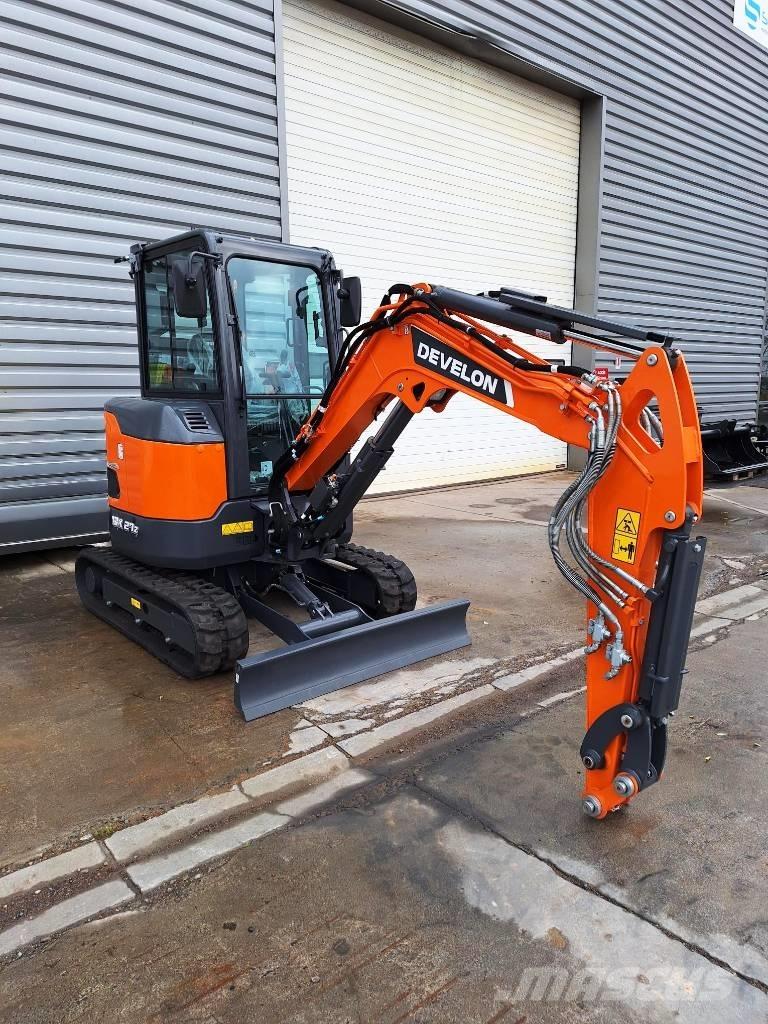 Develon DX 27 Z-7 Mini bagri <7t