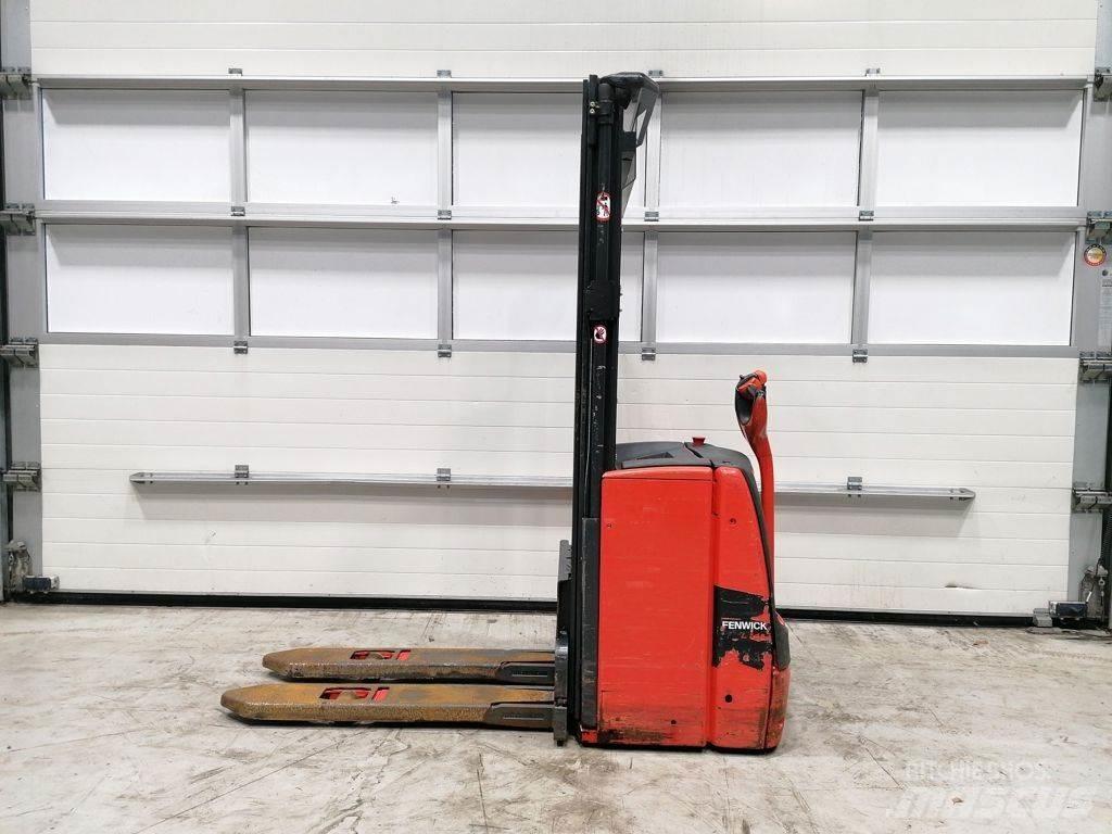 Linde L14 Ročni električni viličar