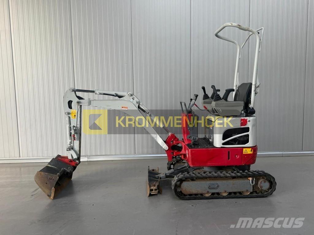 Takeuchi TB 210 R Mini bagri <7t