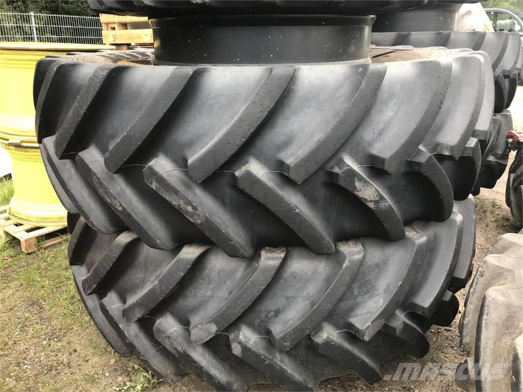 Mitas 680/80R42 Gume, kolesa in platišča