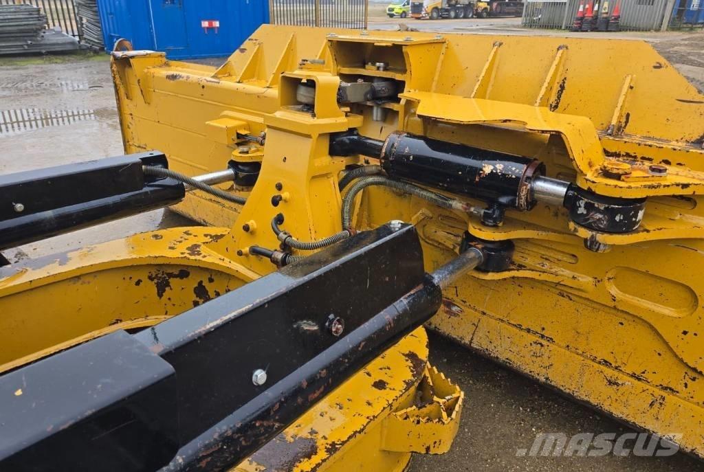CAT D 6 N LGP Buldožerji goseničarji