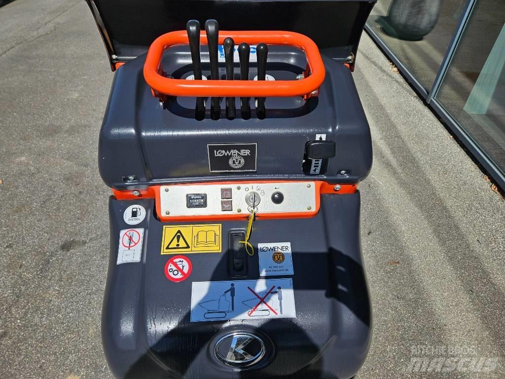 Kubota KC 70 Ne cestni demperji