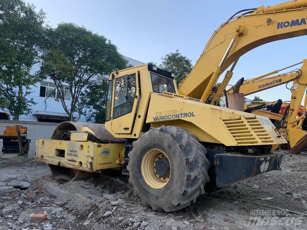 Bomag BW 225 D-3 Dvojni valjarji