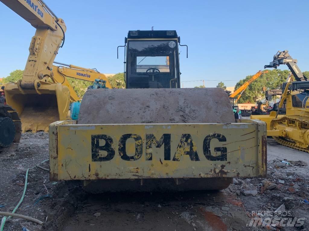 Bomag BW 225 D-3 Dvojni valjarji