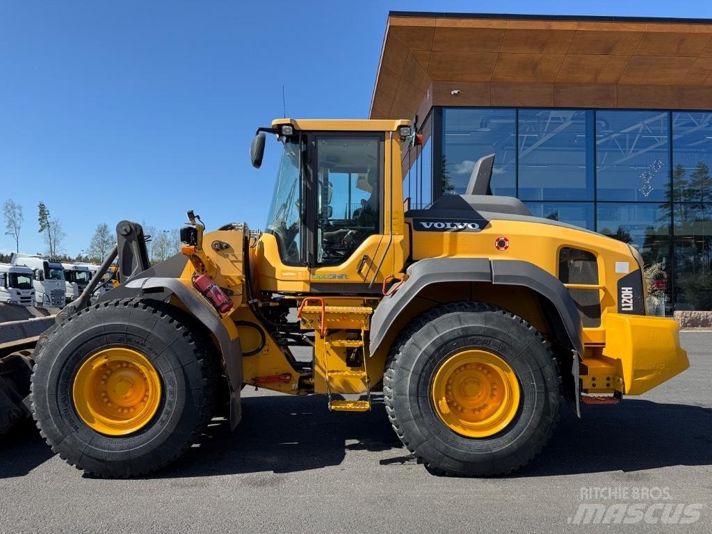 Volvo L120H Kolesni nakladalci