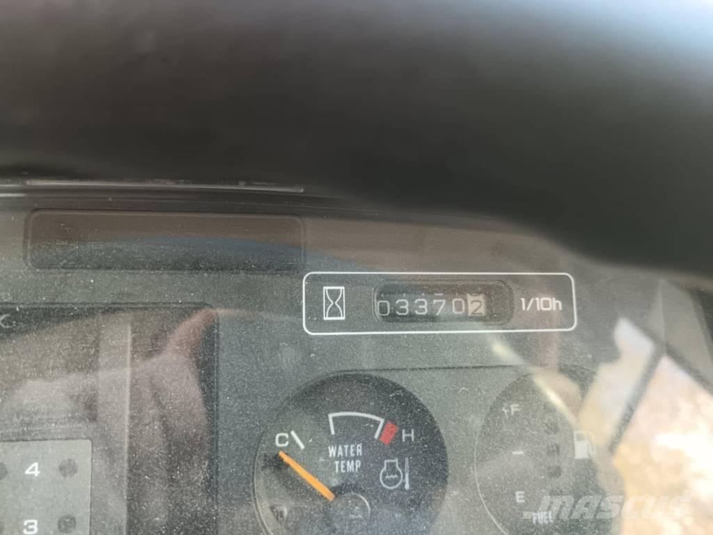 Hitachi ZW 370 Kolesni nakladalci