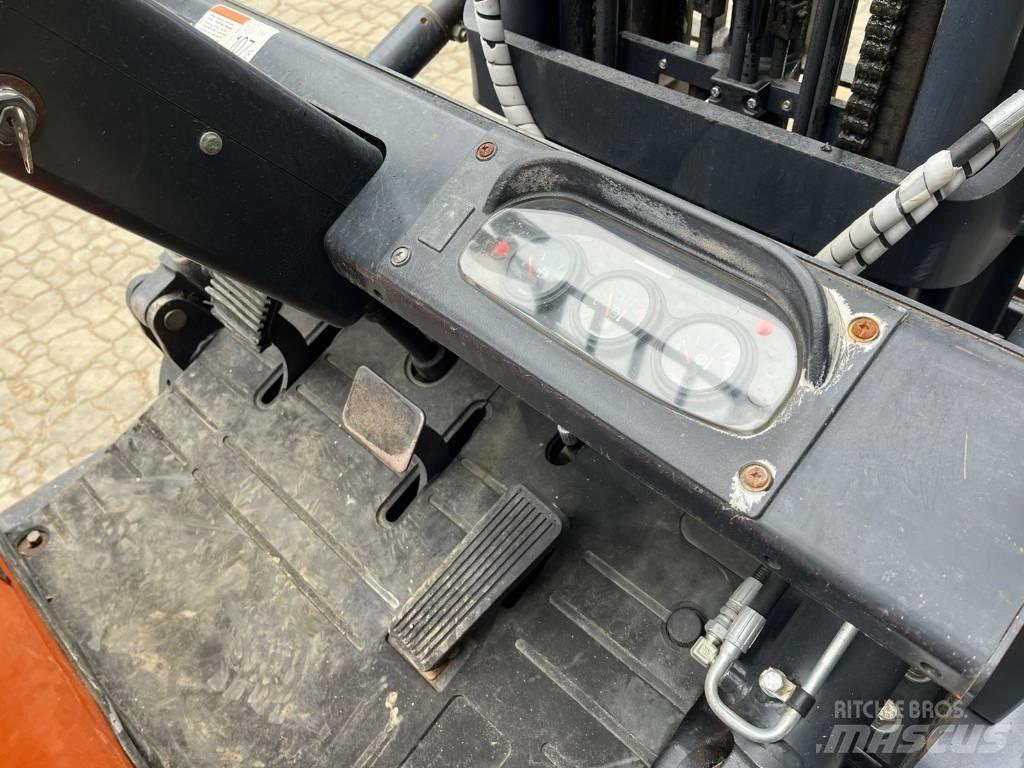 Doosan D 25 GP Dizelski viličarji