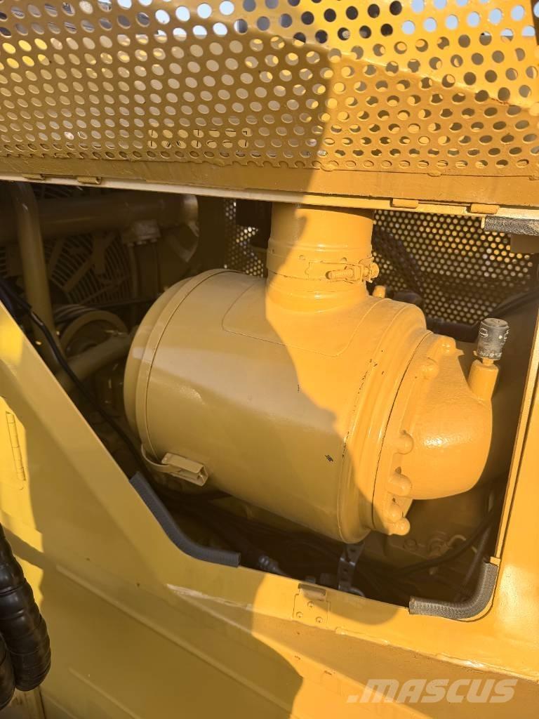 CAT D 7 G Buldožerji goseničarji