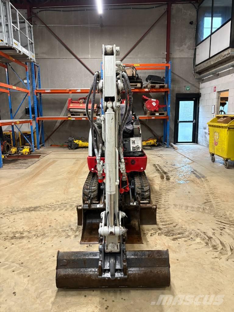 Takeuchi TB 225 Mini bagri <7t