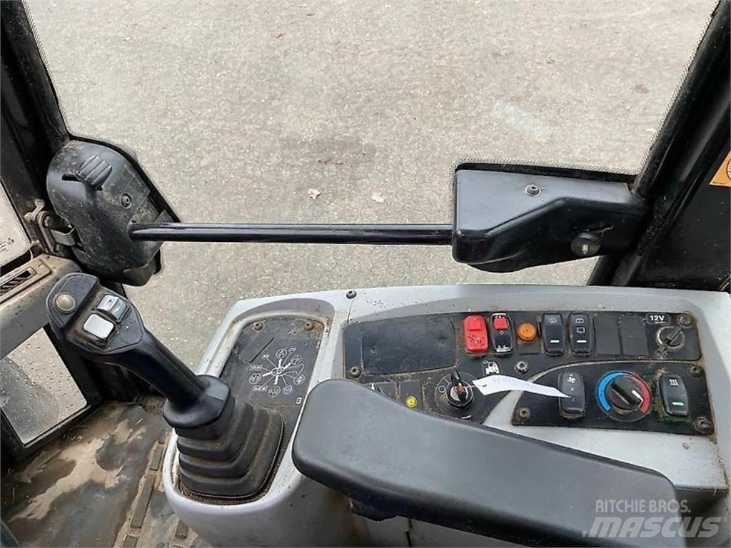 CAT 908M Kolesni nakladalci