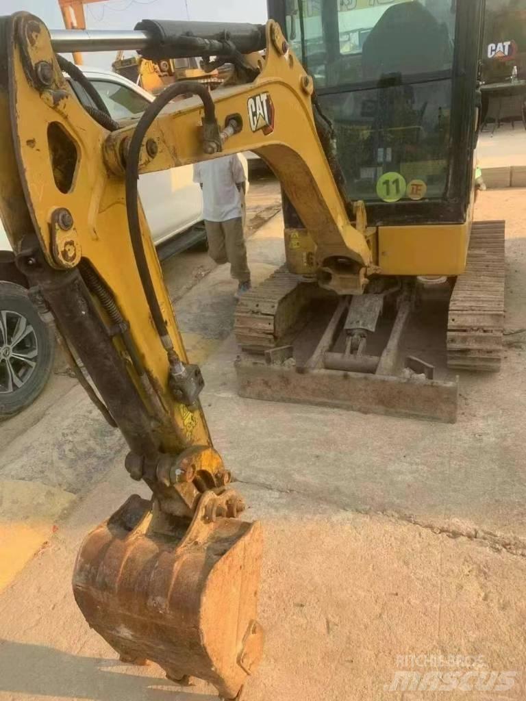CAT 302 Mini bagri <7t