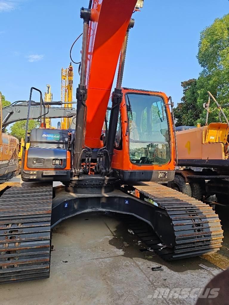 Doosan DX 225 LC-9C Bagri goseničarji