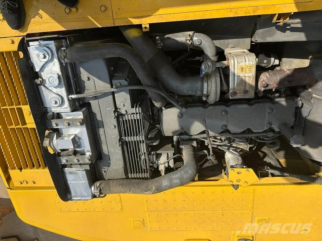 Komatsu PC 220-8 Bagri goseničarji