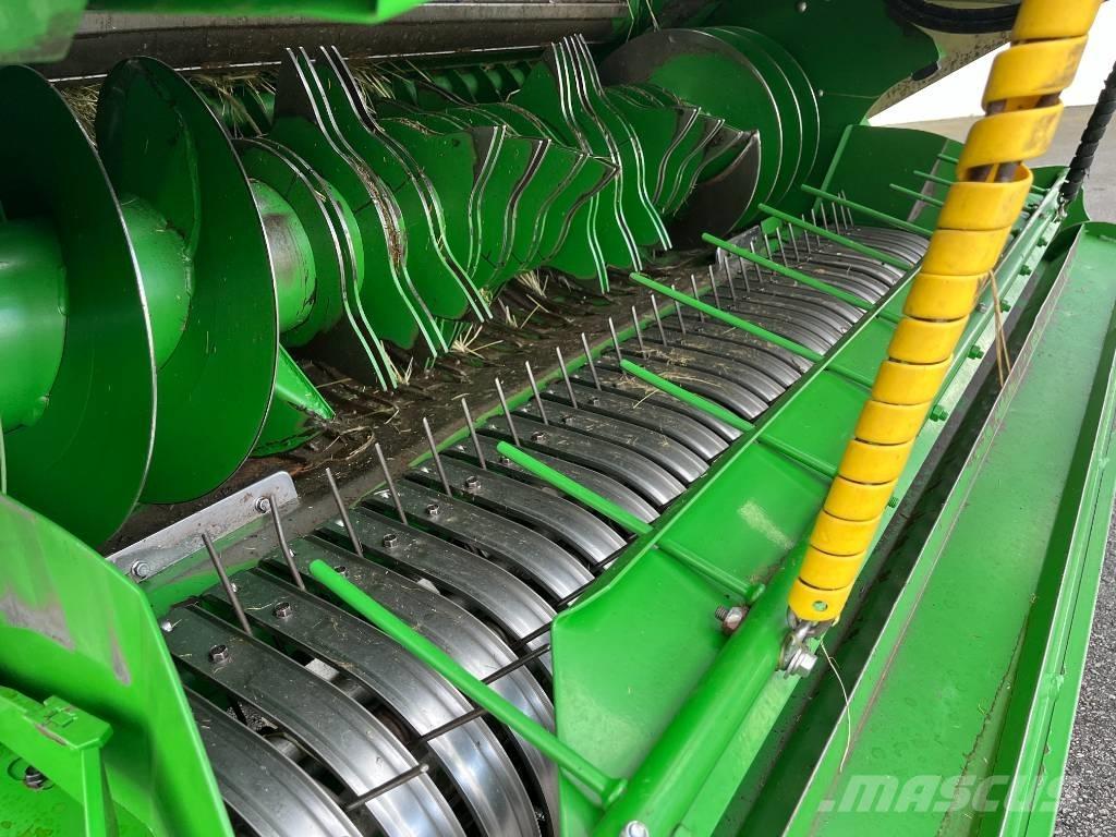 John Deere V 451R Balirke (okrogle bale)