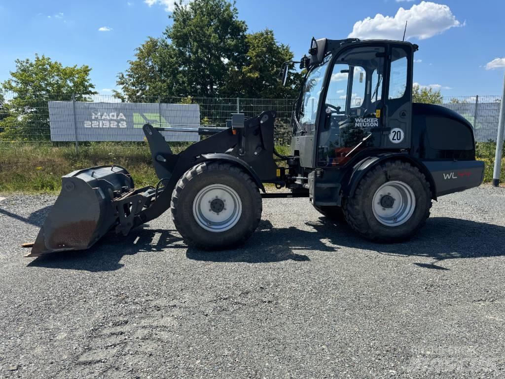 Wacker Neuson WL44 Kolesni nakladalci