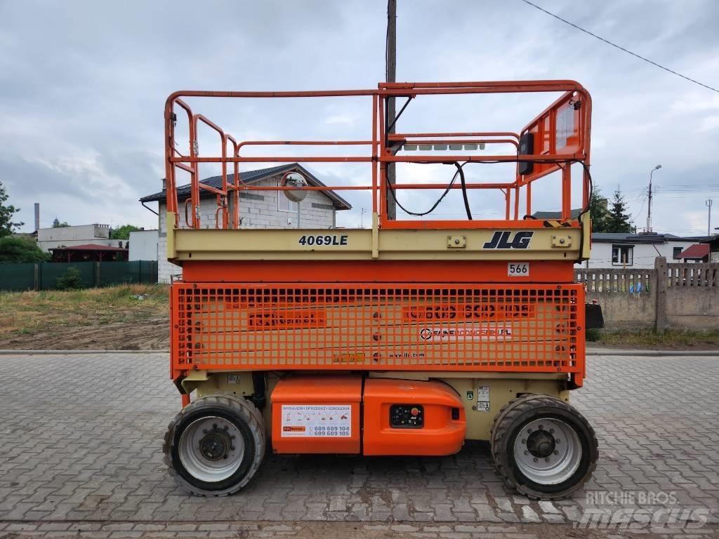 JLG E 4069 LE Škarjaste dvižne ploščadi