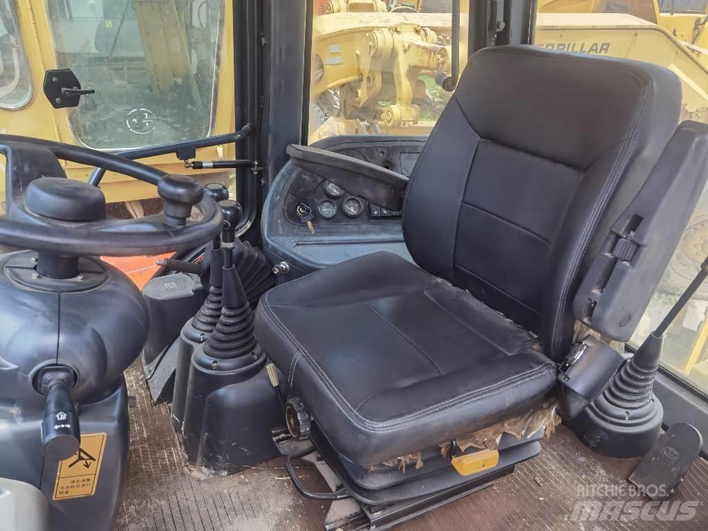 CAT 420 F Rovokopači