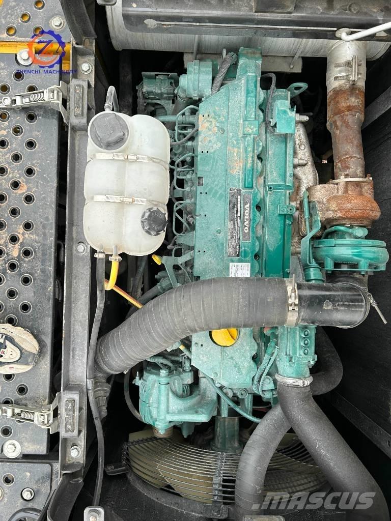 Volvo EC 240 Bagri goseničarji