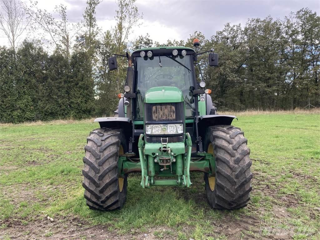John Deere 7430 Traktorji