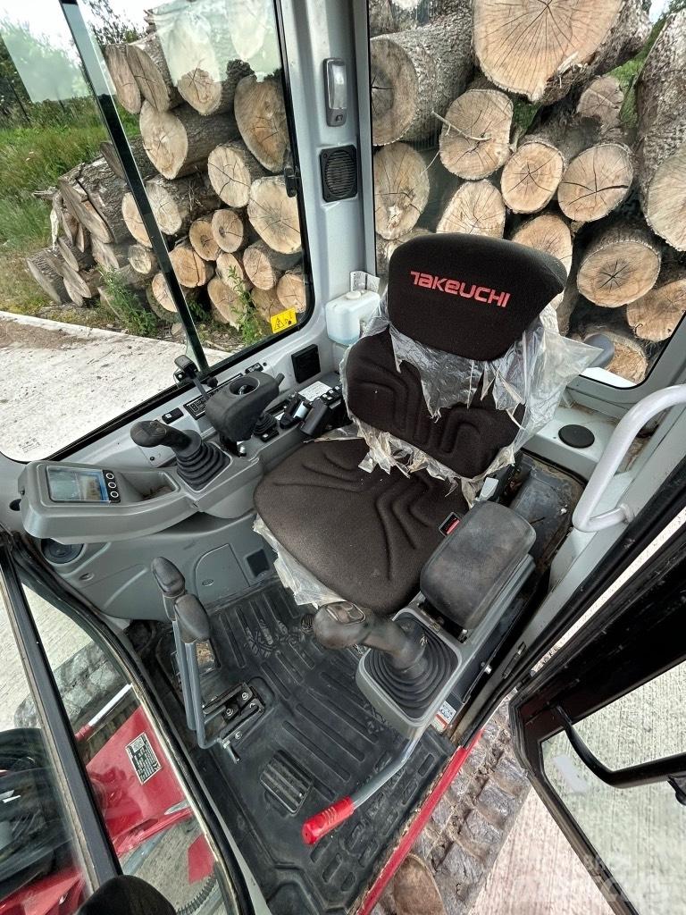 Takeuchi TB 225 Mini bagri <7t