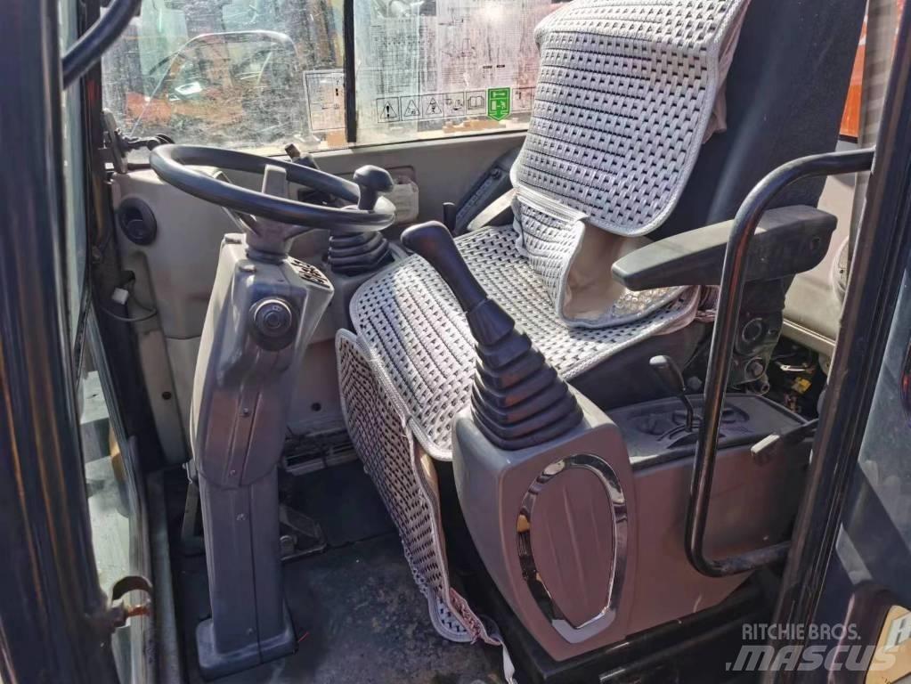 Hyundai R60W-9 Bagri na kolesih
