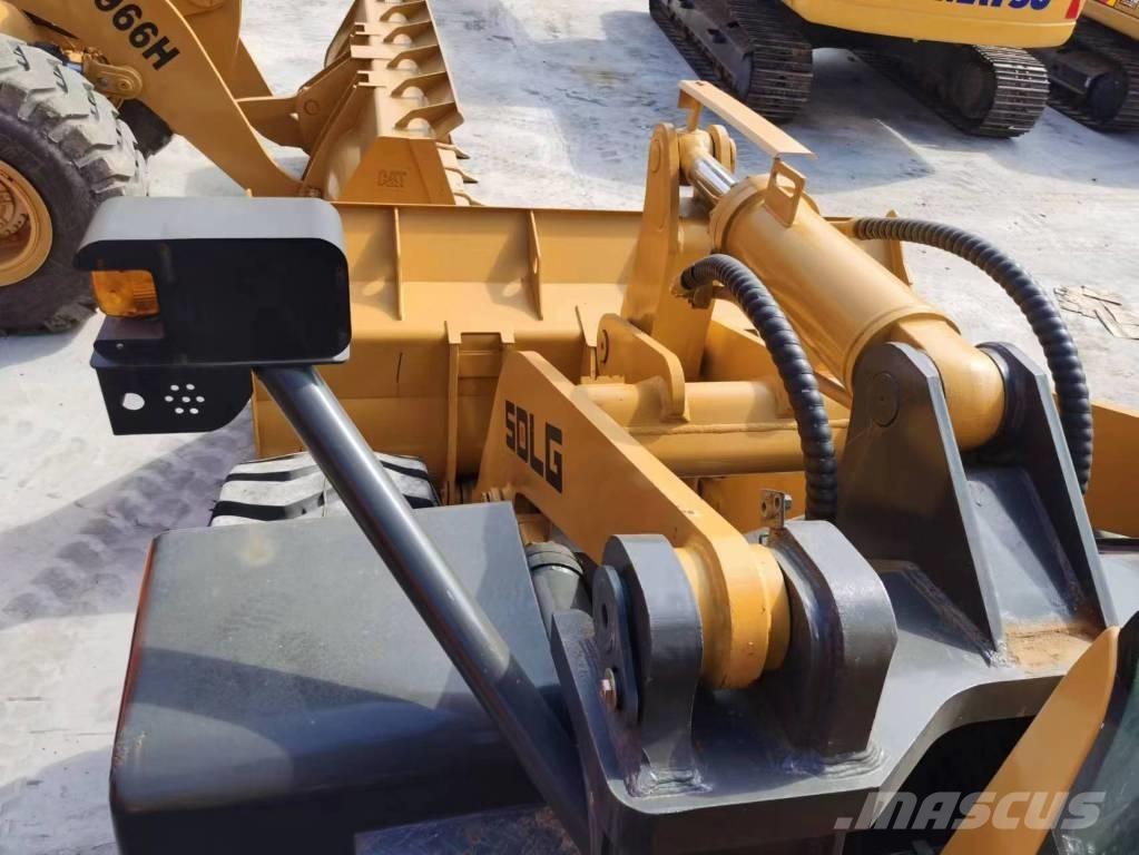 SDLG LG 956 L Kolesni nakladalci